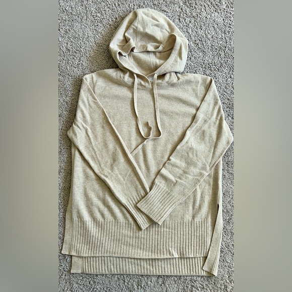 Banana Republic Italian Wool Blend Hoodie Sweater - Picture 9 of 12